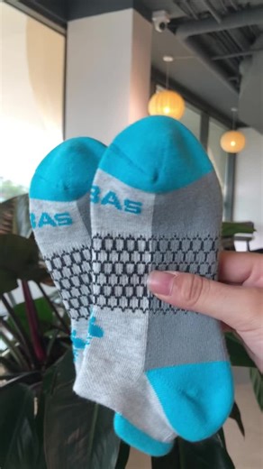 Best socks I’ve used 😍 I can’t believe I got Bombas socks for such a low price #bombassocks #anklesocks #Fyp #Foryou #athleisurewear