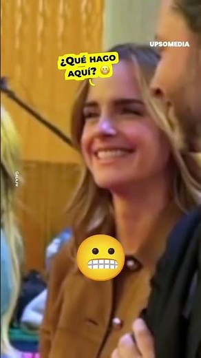Emma Watson fingiendo una sonrisa irónica | íconos #shorts