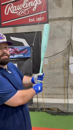 👀FIRST LOOK!👀 Matt from Team Express with the all new 2026 Rawlings ICON USSSA ⚾ Come see us this weekend to pick up your ICON! | Baseball Express