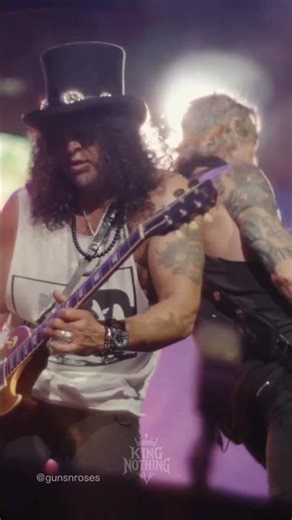 His notes touch the soul #slash #gunsnroses #guitar