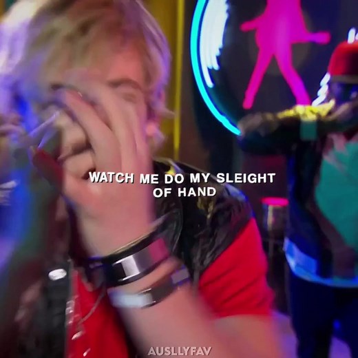 under the upside down edit, a few people asked me to edit the illusion, so here you go. I think I might do a series of edits of austin moon performances anyway I can’t wait to see tde in 4 days and pls don’t hate me for the quality #ausllyfav #austinandally #austinmoon #performance #illusion #edit #vsp #foryoupage #fyp #blowthisup #rosslynch @ross_lynch spc: Jazzzyx_ on x!