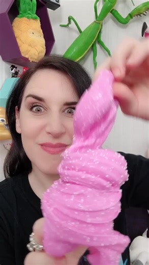 Stretch It Right: Tips for Clean Slime Play