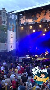 Ça plane pour moi. (Lou B. au Bal National) | Lou B.