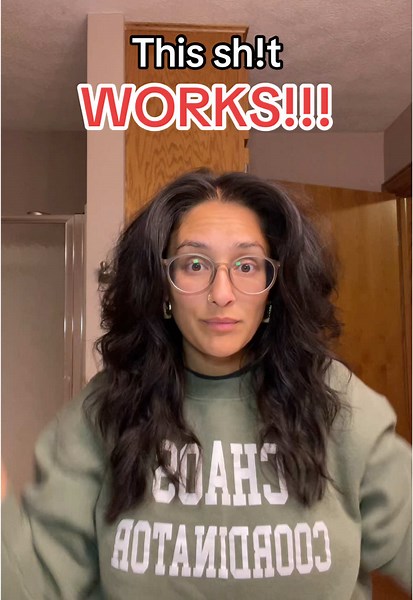 This texturizing spray is a total game changer. It’s got more of a hairspray feel, so you don’t need to use much at all, which means one bottle lasts way longer than the usual texturizers. And honestly? I’m blown away by how good it is. #ad #hairtok