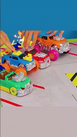 🚗✨ لنصنع سيارات الألعاب بسرعة في الكراج! مغامرة ممتعة للأطفال | Kidibli #Shorts