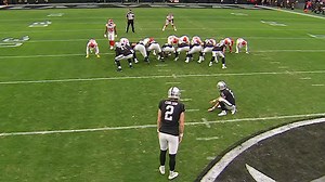 Carlson's 54-yard FG sneaks just inside upright for Raiders' first points
