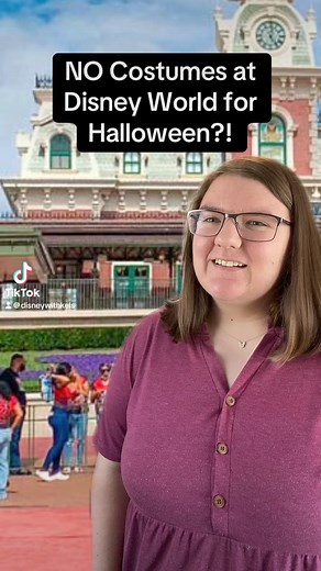 264K views · 2.8K reactions | Run, Gerald!! #disneyworld #disneyparks #disneyland #disney #stacyatdisneyworld #disneykaren #karensofdisney #karen #karenstrikesagain #disneyhalloween #mnsshp #disneycostume #disneyvacation #Halloween #disneytrip #disneytipsandtricks #disneytips #disneyhacks #freebraxton #savebraxton #disneyadult #disneyskit #skit #CustomerService | Kelsey Conkling • DisneywithKels | Facebook