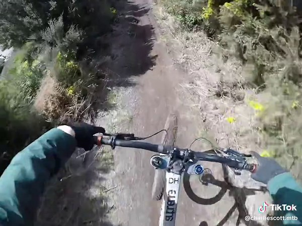 Race Day Challenges with Commencal Bikes