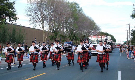 Maple Grove Days Parade | Maple Grove Community Organization