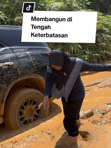 Pembangunan Jalan di Siak Menuju Sungai Mandau