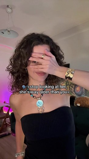 older women>> #wlw #lesbian #wuhluhwuh #olderwomen #wlwtiktok