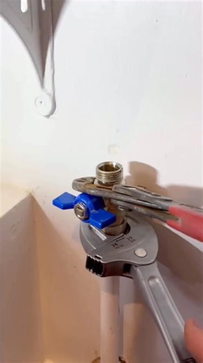 How to pipe up a toilet inlet pipe and isolator valve! #howto #diy #asmr #asmrsounds #subscribe #youtubeshorts #smartgadgets #fblifestyletyle #fblifestyle #fblifestyletyl #fblive #lifestyle #life #lifehacks #lifeisbeautiful #lifequotes #short #furnituresale #homedecor #smallbusiness #localbusiness #homeforsale #homefurniture #realestate #toolsale #vintagefurniture #appliancesale | plumber video