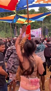 393K views · 2.7K reactions | When the beat drops  | OMNI 13 | Facebook