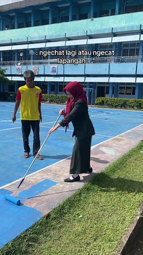 Ngechat Lagi atau Ngecat Lapangan? 4 Cara Memutus Bimbang