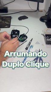 ⚠️ Seu mouse está dando Duplo Clique sozinho? Entenda o problema! 🖱️ O erro de duplo clique é um dos defeitos mais comuns e irritantes em mouses, acontecendo quando você clica apenas uma vez, mas o computador registra dois comandos. ✨ Entenda por que isso acontece e como lidar com o problema: ✔️ Ocorre geralmente devido ao desgaste físico das lâminas do switch ✔️ Acúmulo de poeira e sujeira nos contatos internos do botão ✔️ Oxidação das peças metálicas que enviam o sinal elétrico ✔️ Perda da te