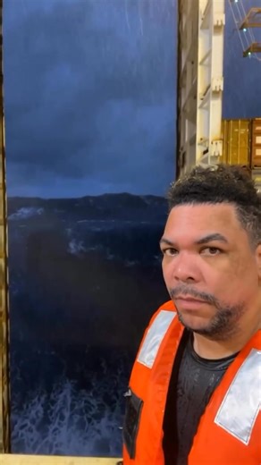 The ocean is scary... If you want to learn to make AI videos (plus apps, games, and music), we’re learning it together in a private Discord. Invites are open for now.. join us: https://discord.com/invite/gtZZWUyxBJ | Tyrese Gibson