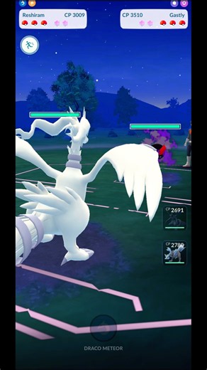 Destroy Shadow Gastly Team Rocket Grunt with Reshiram & Zekrom Pokemon GO Battle