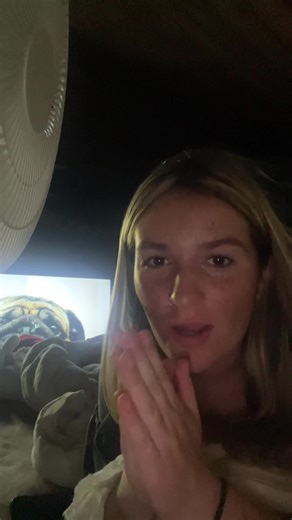 🐞 𝐳𝐨𝐞𝐲 🐞 (@ifeeljustlikesnoopy)’s videos with Flamingo - Kero Kero Bonito