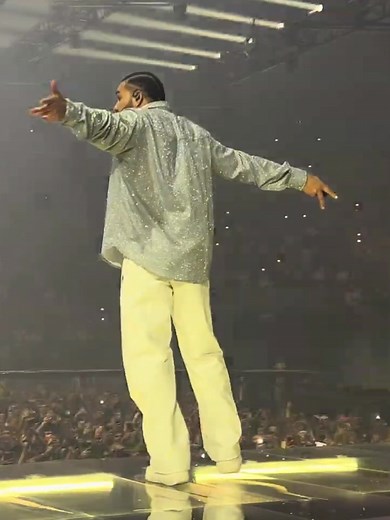 Fair Trade: Drake ft Travis Scott Lyrics and Concert Highlights