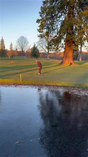 Sometimes you gotta use the elements on the golf course #golf #golftiktok #golftok