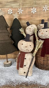 Watch this reel by primitivepigfolkart on Instagram