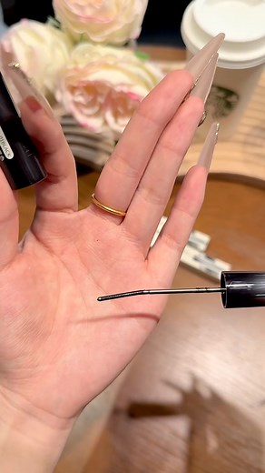 👁️‍🗨️ Judydoll 3D Curling Eyelash Iron Mascara Iron-strong curl. Feather-light feel. 🔥 Innovative 3D Curling Iron Brush lifts and locks lashes in place — all day, no droop. ✨ Smudge-proof. Flake-free. Maximum curl power with zero clumps. Ready to level up your lash game? 💥 Judydoll Black Friday = Up to 40% OFF! 🖤 🎁 Buy 3 → Get Free Essence Eye & Lip Makeup Remover! 🚚 Spend $59 → Free Global Shipping! Hurry — best beauty deals won’t last long! ⏰ ✨ #Judydoll #BlackFridaySale #MakeupDeals #B