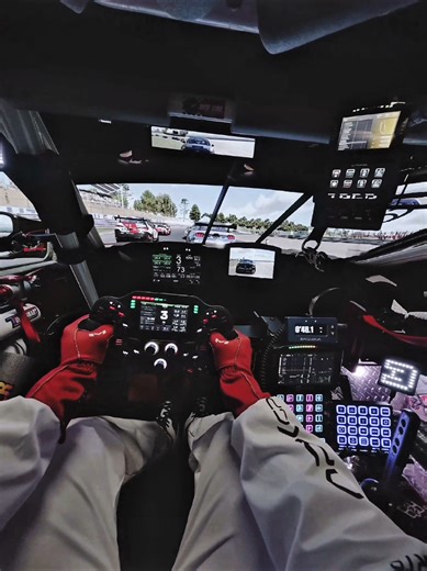 Le Mans in the BMW M4 GT3 EVO. Draft smart or disappear. 🔥🏁 . . . . . #fov #iracing #gaming #simracing #simrig