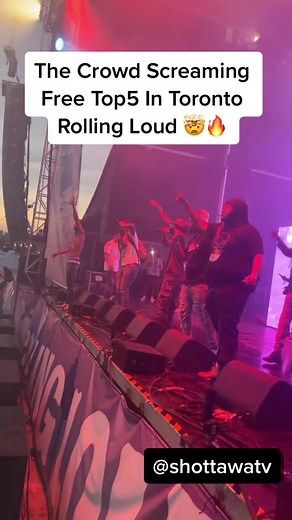 Toronto Rolling Loud’s Crowd Chanting “Free Top5”. Y’all Miss Toronto Rapper Top5? 🔓 #fyp #fypage #fypシ #foryoupagе #explore #toronto #top5 #freetop5 #rollingloud #rollingloudtoronto #pressa #explorepage #shottawatv