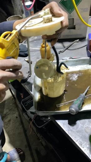 Honda Civic Fuel Filter Cleaning Low pickup Issue Solve #automobile #brakesystem