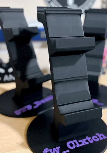 Stand personalizzati per controller e cuffie PS5