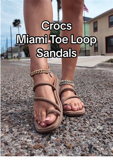 Vacation vibes but make it everyday wear. 🌴 Obsessed with these Miami toe loop sandals. #crocs #crocsmiamitoeloopsandals #crocssandals #summersandals #tiktokshopcreatorpicks @Crocs