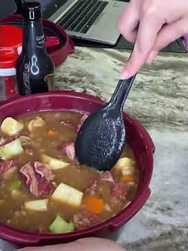 Tupperware® Microwave Pressure Cooker