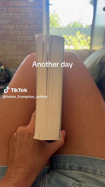 Tell me what are you currently reading? #womensfiction #whattoread #booktok #books