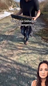 🧠 The Brain-Eating Amoeba They Never Warned You About Naegleria fowleri is a microscopic organism that can destroy brain tissue in days—and it thrives in something most people think is harmless: warm, fresh water. ⚠️ Found in: • Lakes, rivers & hot springs • Warm, untreated swimming pools • Neti pots (if not using sterile/distilled water) • Even tap water in rare cases (esp. in the Southern U.S.) It doesn’t infect from drinking—only when water is forcefully pushed up the nose (diving, jumping i