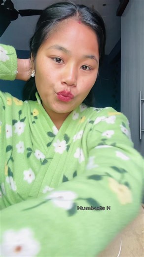 MumBuds Nepal: Exploring Pixieset vs Squarespace