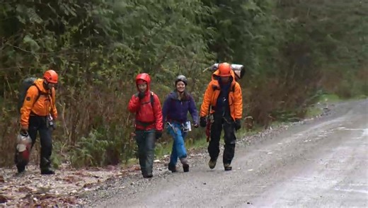 Exclusive: Two women rescued from Stawamus Chief