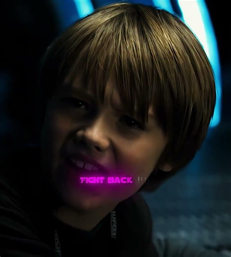 Fight Back Now! 💥 Atom's Last Stand Against Zeus 🥊 #RobotBoxing 🤖 #movieedits 🎬 #edit ✂️ #shorts 🎥