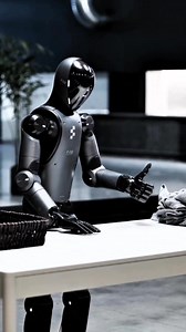 107K views · 1.3K reactions | the first humanoid robot that can fold laundry autonomously烙 #humanoidrobots | AI Insider | Facebook