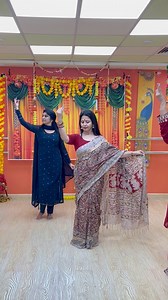 Beginner - Friendly classes Vishakha's : A Dance and Music Training Institute💃 #moms #learningeveryday #danceclass #dubai #sareedanceteacher #vishakhasdance | Vishakha's : A Dance and Music Training Institute