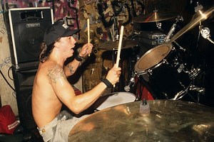 Hear Dave Grohl’s remarkable isolated drums for Nirvana song ‘All Apologies’