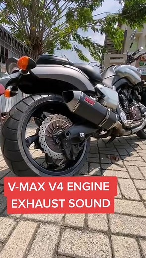 Yamaha VMAX 1700 Exhaust Sound Compilation