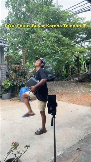 Siap record mood udah dapet, eh telepon masuk 😭 konten gagal, masalah nambah 😩 #shorts #funny