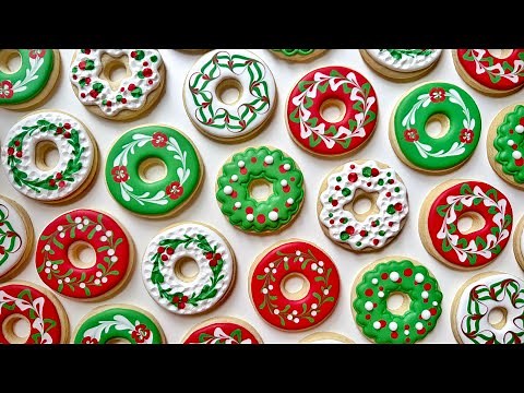 EASY CHRISTMAS WREATH COOKIES ~ Satisfying Decorating of Wreath Cookies with Royal Icing