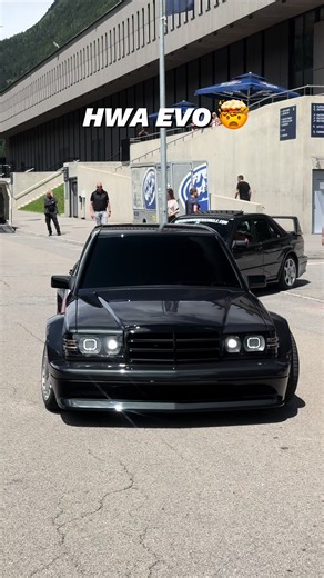 Mercedes 190 Evo 2 - Interior and Evolution Features