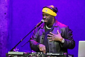 Funkmaster Flex Claims Drake Is "100% Right" Amidst UMG Legal Drama