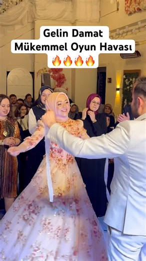 Bride and Groom Performing a Perfect Dance 🔥🔥🔥