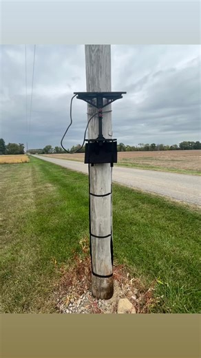 New one stick from Treehugger outdoors is fire🔥 15x10 top and 10x7 lower step #onestick #onesticking #mobilehuntingexpo #saddlehunting #treehugger #hunt #huntingseason #hanghigh #Granddaddyonestick #blackout #treehuggeroutdoors #everythingelseisobsolete
