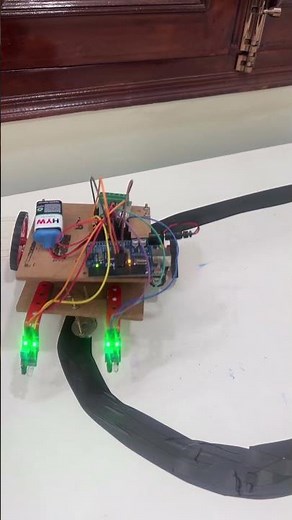 Line-Following Robot Test! 🤖⚡ Smooth, smart, and perfectly on track! #linefollower #arduino #robot