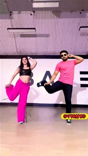 Dilliwali girlfriend #dance #bollywood #shorts #shortvideo #trending #viralvideo #youtubeshorts