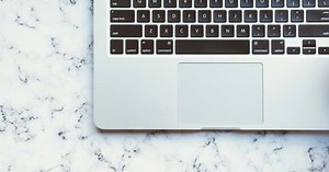 Pourquoi les claviers d’ordinateur sont-ils disposés en AZERTY ou QWERTY ?